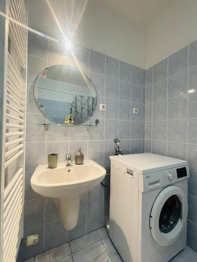 Central Studio Close To Andrassy Avenue For 4 Persons Budapesta Exterior foto