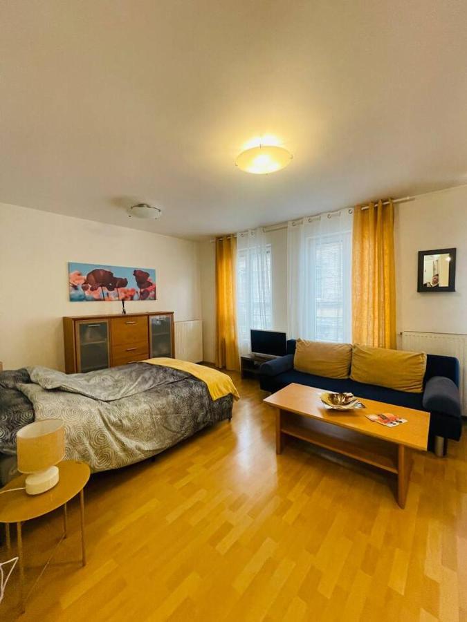 Central Studio Close To Andrassy Avenue For 4 Persons Budapesta Exterior foto